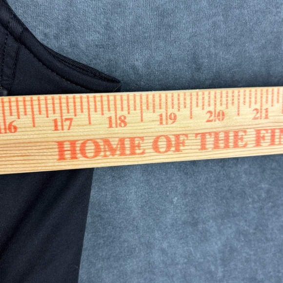 EUC Zella Women’s Metro Black Vest Stretch Vest Full Zip with zip pockets Sz M - Picture 3 of 12